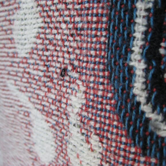 Share Disney World Park It's a Small World Woven Tapestry Lap Blanket 50x33" - Picture 11 of 12